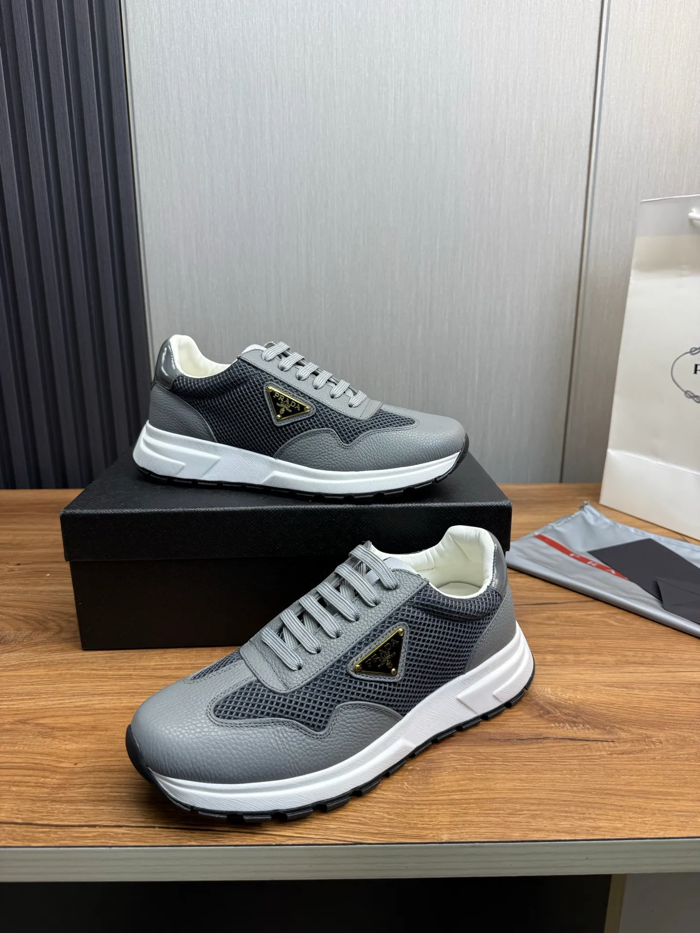 Men's shoes 💰780💰 [PRADA] Men's shoes are popular in the counter, official website synchronization, 1 high-quality shipment ✔️Original cowhide stitching breathable mesh + cowhide lining, 1🆚1 replica, original original bottom, 38-45 (38.45 custom-made, non-refundable)
